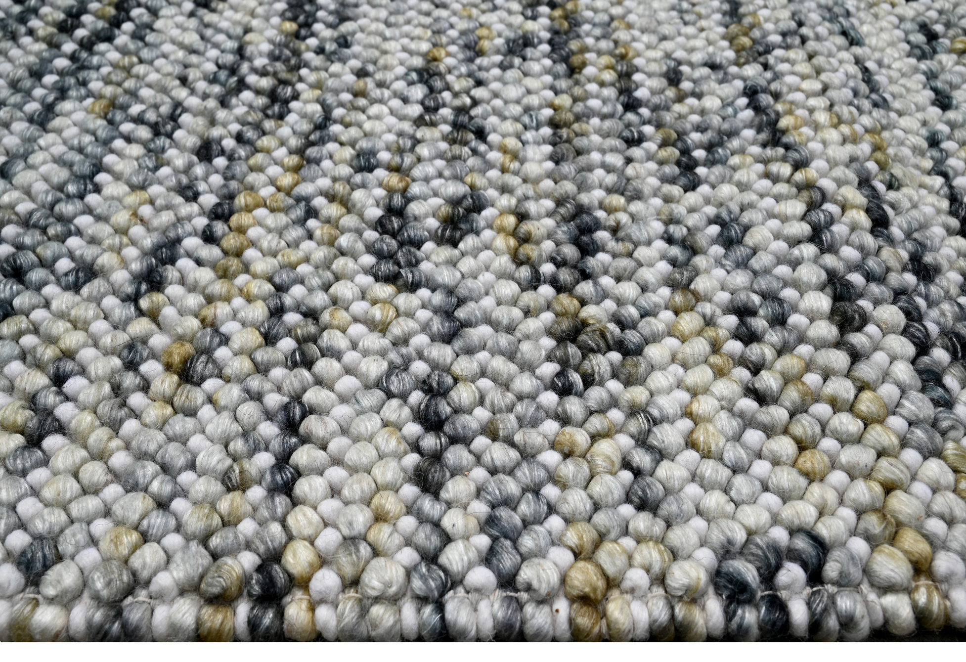 Magic Modern Wool Rug - Image 3